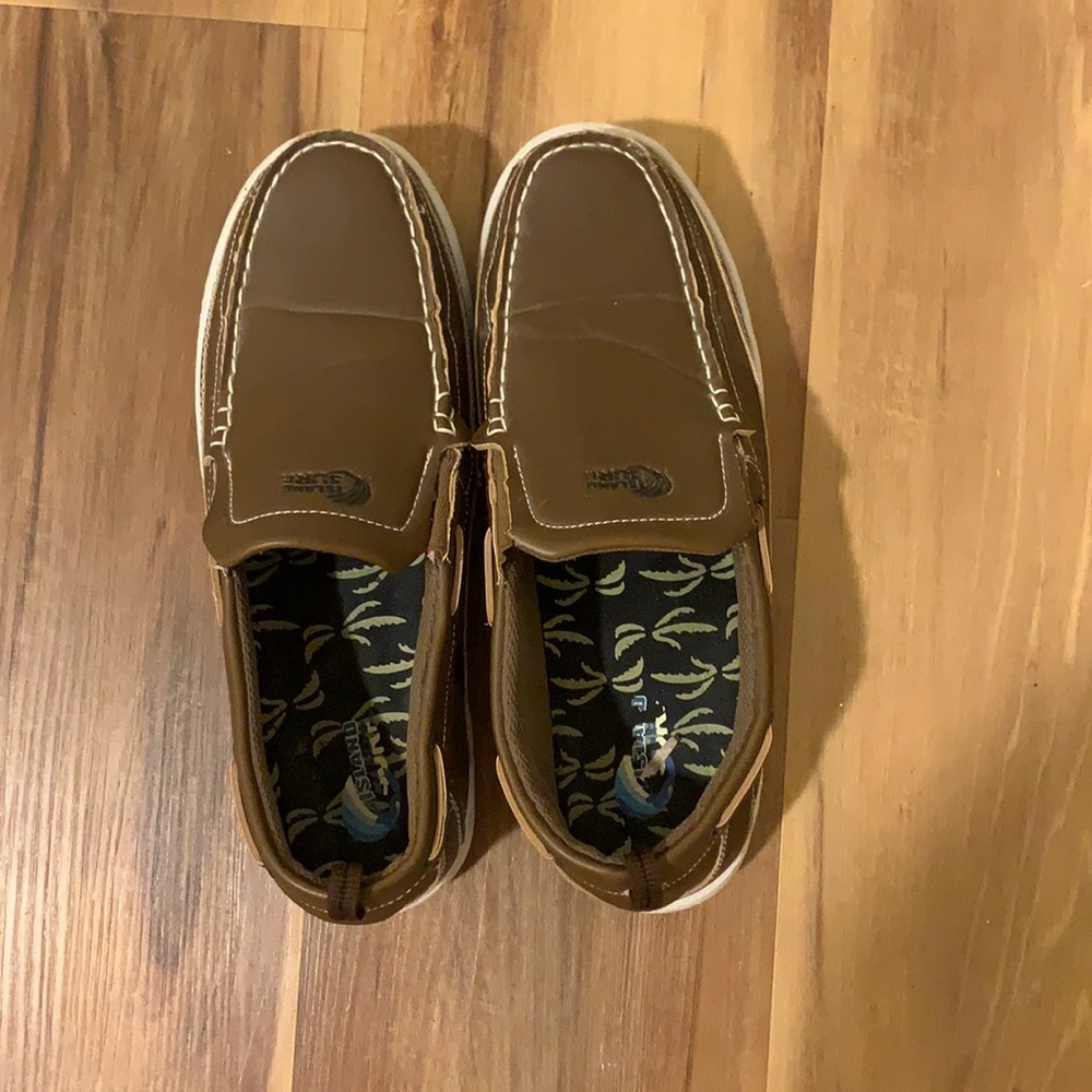 Island Surf men’s slip on boat shoe. Size 10.